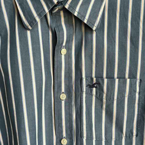 HOLLISTER men’s striped button-down, Small - Picture 2 of 10